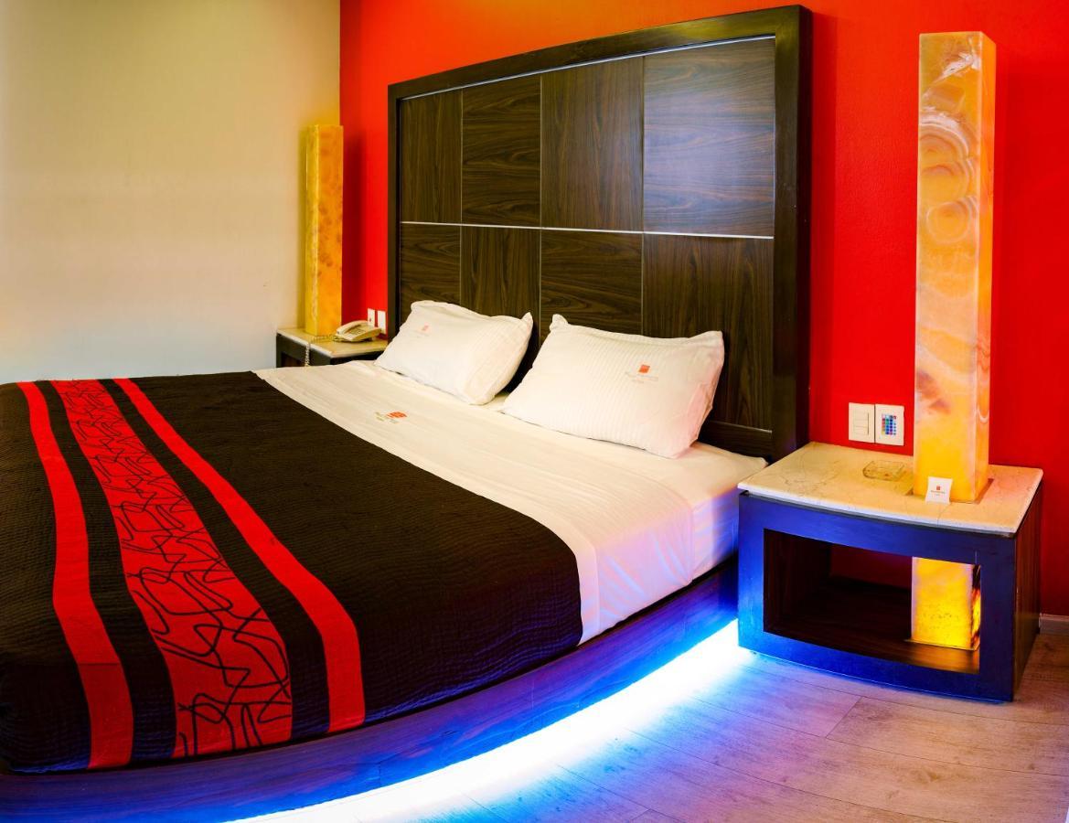 Plutarco Suites メキシコシティ エクステリア 写真