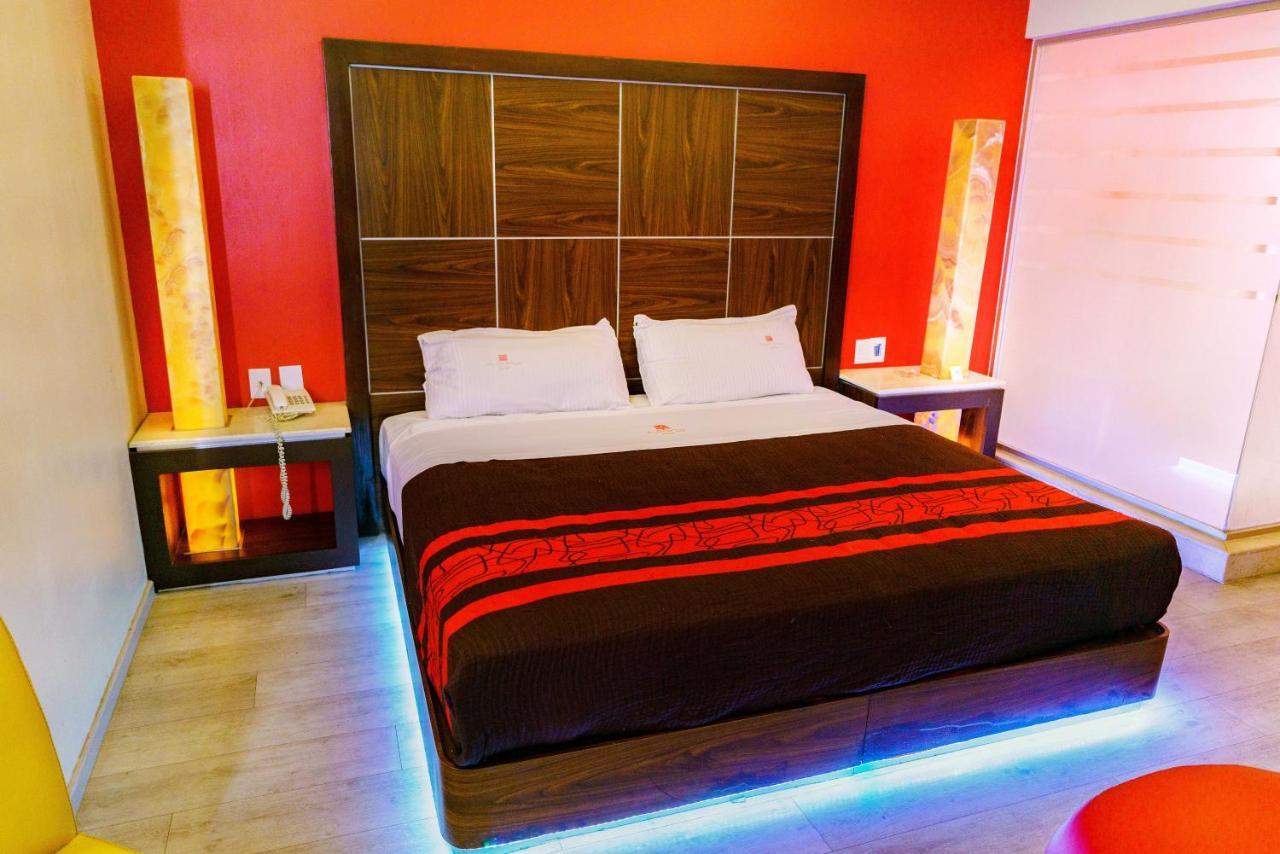 Plutarco Suites メキシコシティ エクステリア 写真