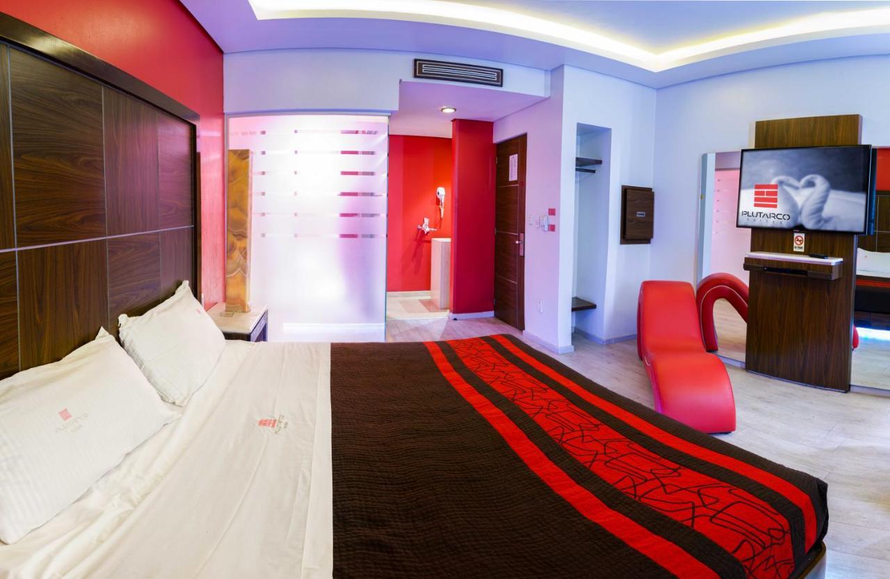Plutarco Suites メキシコシティ エクステリア 写真